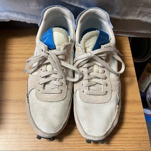 NIKE DAYBREAK TYPE- SAIL PHOTO BLUE